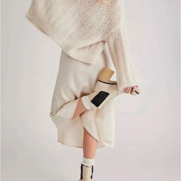 Free People $188 James Chelsea Boots in White Leather NEW IN BOX SOLD OUT STYLE - Picture 3 of 7